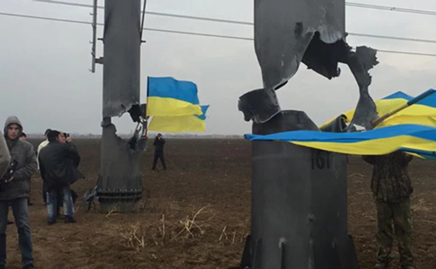 Кримські татари дозволили запуск однієї ЛЕП на Крим - Чубаров