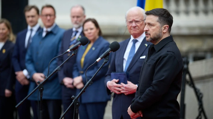 Зеленський: Україна розраховує почати навчання пілотів на шведських Gripen цьогоріч