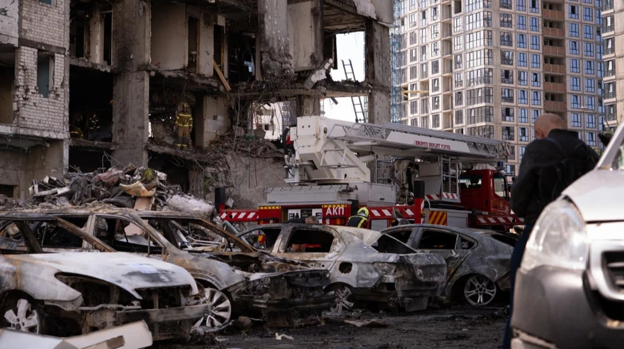 У Києві з-під завалів деблокували ще одне тіло: загиблих уже 16, поранених – 58