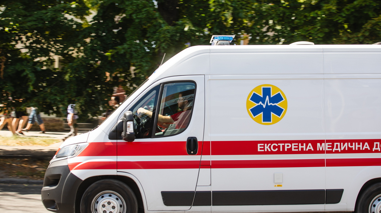 У Запоріжжі троє людей постраждали через російську атаку на АЗС