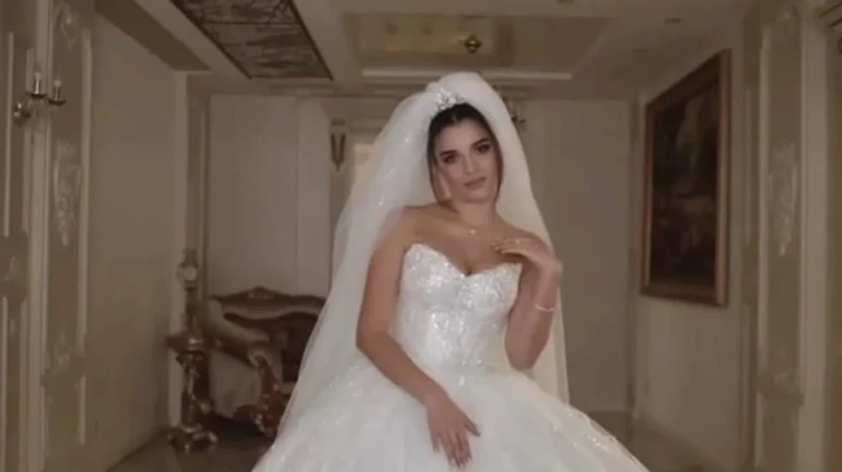 За время работы в ГБР невеста с лакшери-свадьбы стала обладательницей элитного авто - СМИ