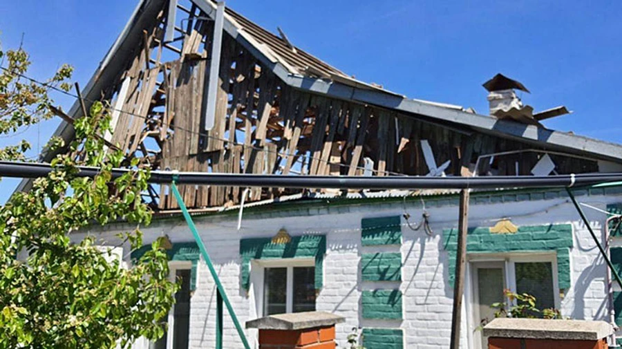 Russian invaders attack Nikopol twice: one woman wounded, a lot of destruction