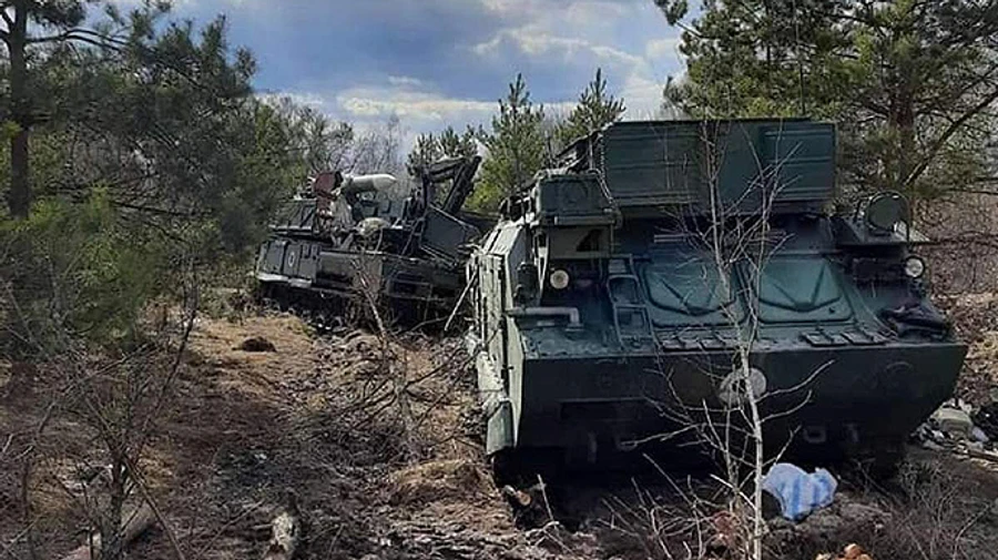 Russian occupiers try to sell air defence componentes for scrap in Donetsk region - Ukrainian Intelligence