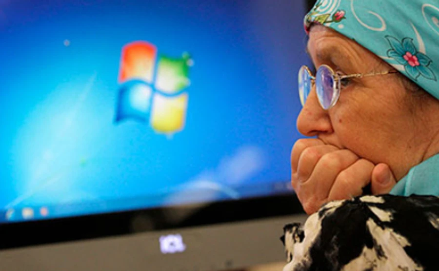 Помоги бабушке и дедушке!: украинцев призывают не быть равнодушными