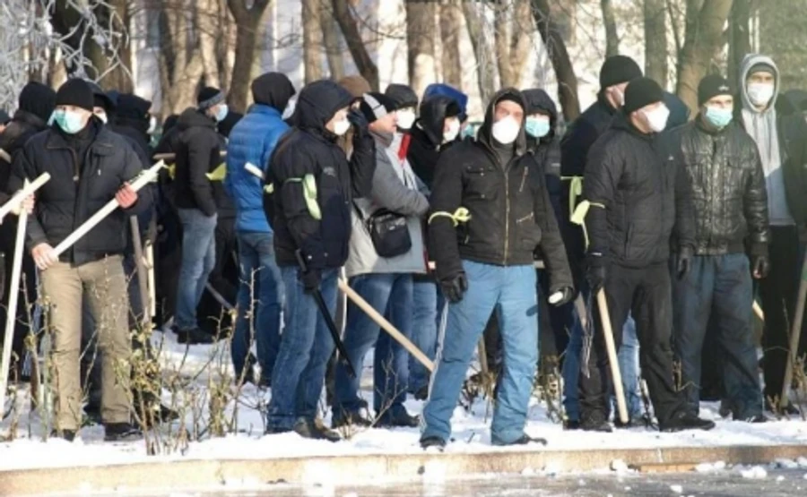 Суд отпустил домой титушек,орудовавших в ночь убийства Веремия