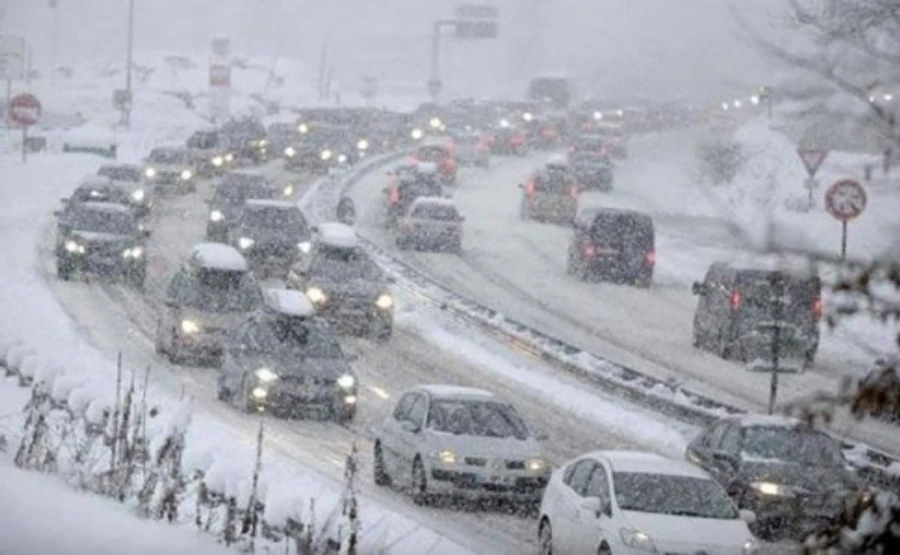 Украинцам предсказали конец снегопадов