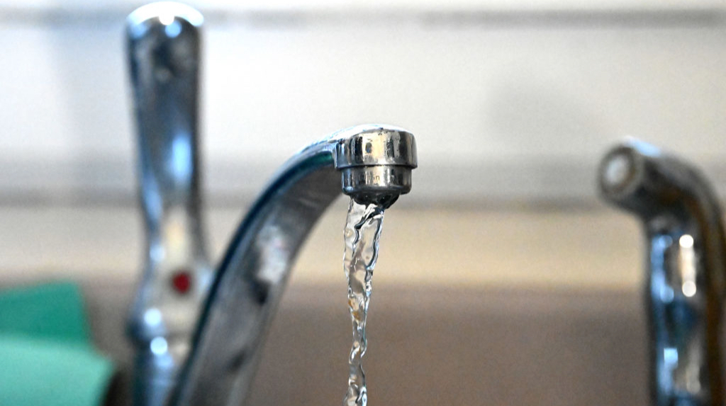 Attacco russo a Kyiv: interrotta la fornitura di acqua calda in diversi distretti della città