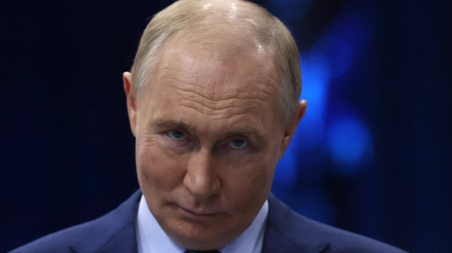 Putin offers to state in writing that Russia has no plans to attack Europe