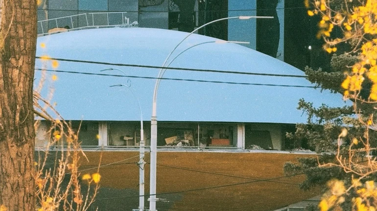 Новий проєкт реконструкції Літаючої тарілки у Києві викликав критику