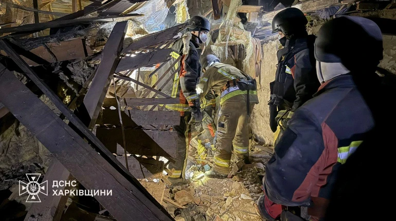 Росіяни атакували КАБами Ізюм: двоє людей загинули