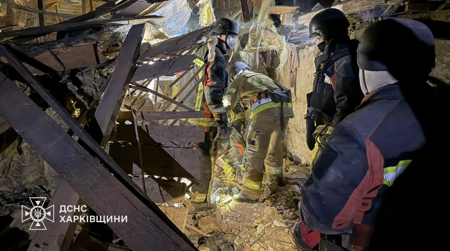 Росіяни атакували КАБами Ізюм: двоє людей загинули