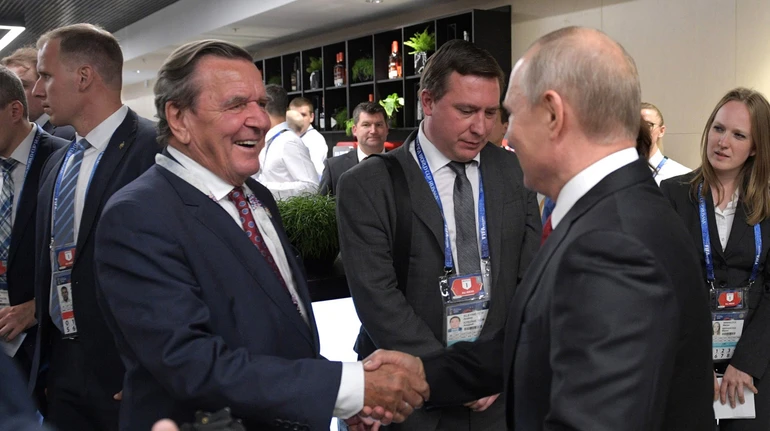 Путін сказав, кого хотів би бачити переговірником між ЄС і Росією