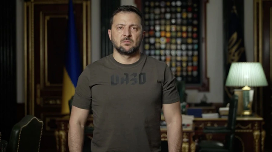 Зеленський збирав військовий кабінет: Без деталей, але ворог їх відчує