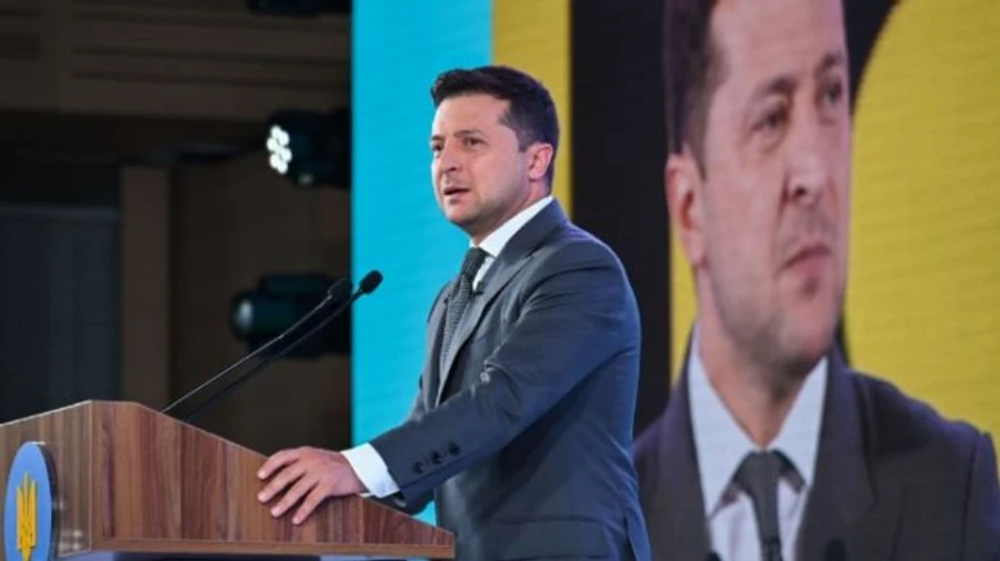 Президентский рейтинг: Зеленский опережает Порошенко на 10%