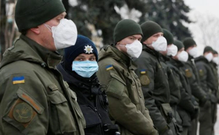 Військових на фронті не тестуватимуть на коронавірус масово — ООС