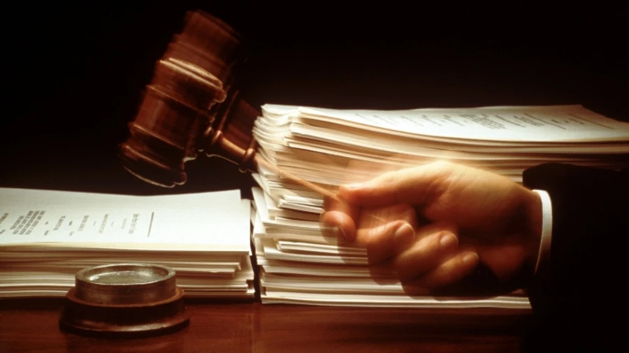 Ukrainian prosecutors charge Crimean health minister over abduction of children from Kherson