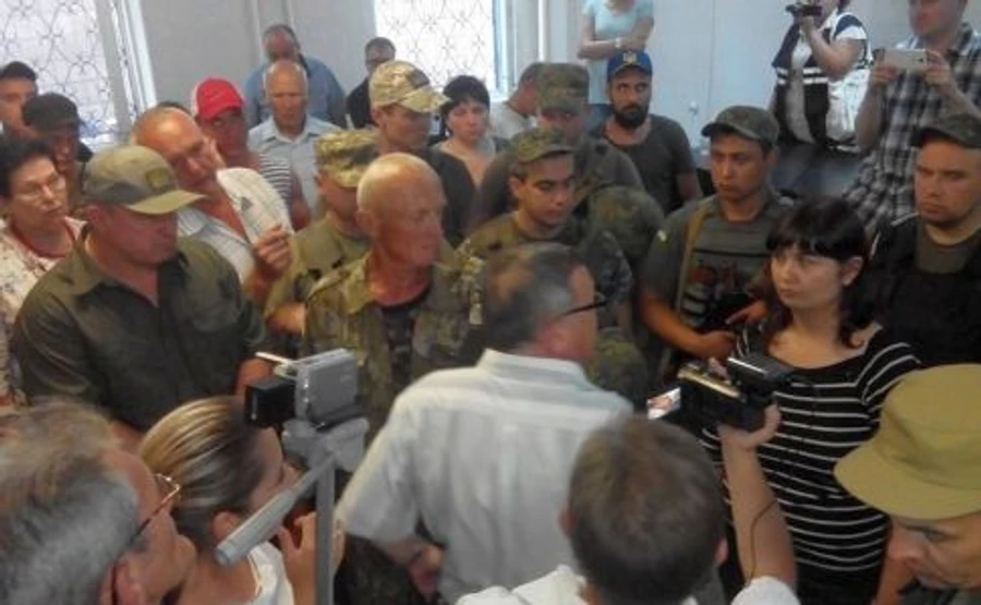 Hearing in the Case of Murder of the SBU Officer Ends with Clashes