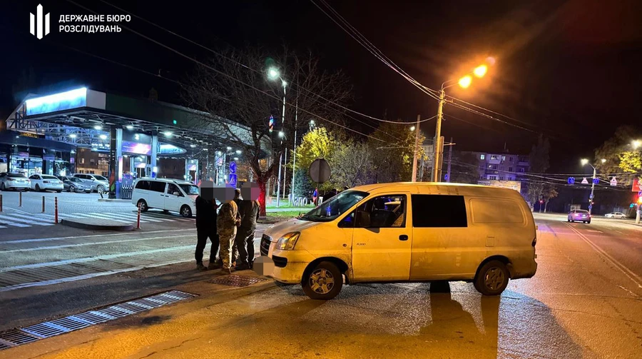 Разбил прикладом стекло в машине ТЦК: ГБР расследует конфликт полицейского с военными в Одессе