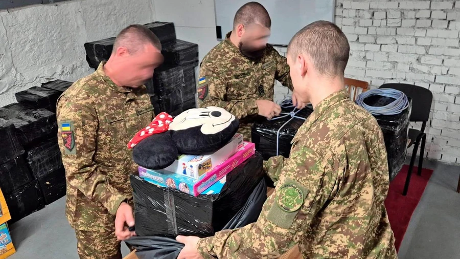 Ukraine's National Guard delivers over 600 kg of baby food and toys to Russian-occupied Oleshky by drones – photos