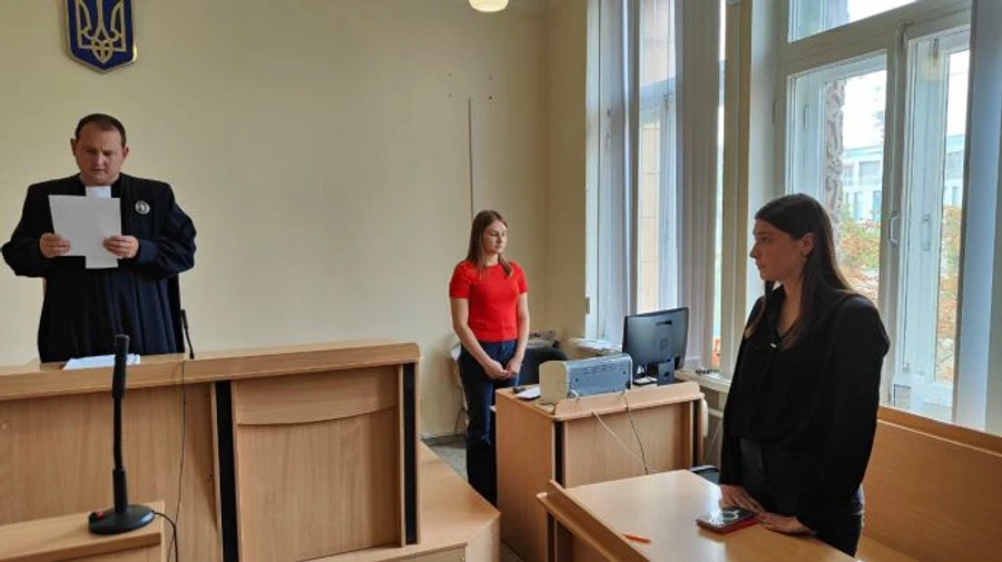 Нічний домашній арешт отримала супутниця чоловіка, якого застрелив поліцейський під час опору у Дніпрі