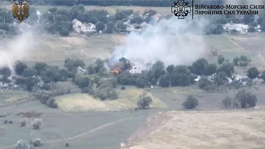 Ukrainian Navy destroys Russian Msta-S howitzer and kills seven occupiers