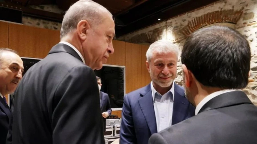 Abramovich is a neutral party in the negotiations, with his own objective - Ukrainska Pravda source