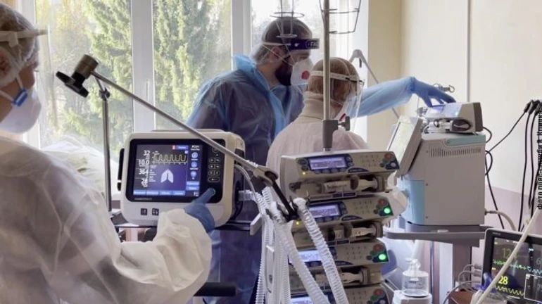 В Киеве после долгих выходных резко возросло число больных Covid