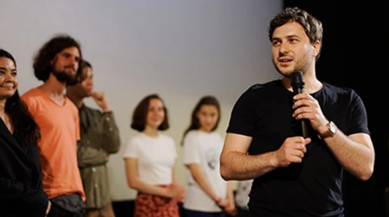 Ідеальне завершення вистави – коли глядачі побилися. Як і чому режисер фільму УП Треба ще вижити знімає про важливе