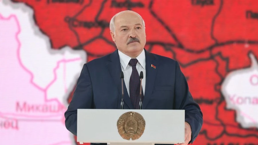 Лукашенко запевняє, що російська ковід-вакцина набагато краща, ніж західні