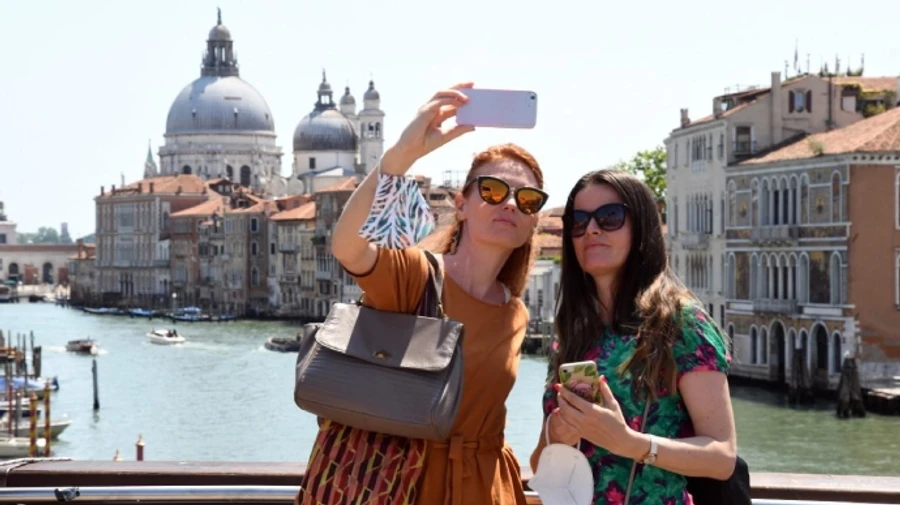 Стал известен список стран, гражданам которых ЕС откроет въезд с 1 июля