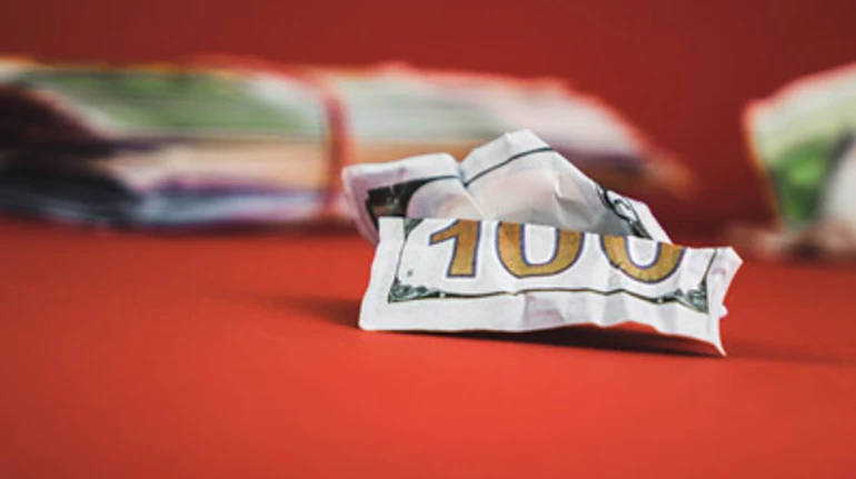 Стати гривнею: як депутати рятують валютних позичальників