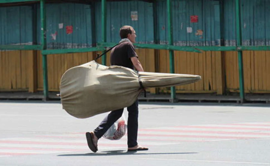 В метро Киева разрешили бесплатно возить музыкальные инструменты
