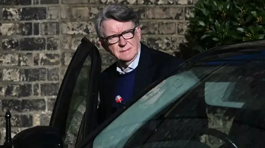 У Британії затримали експосла у США Мендельсона на тлі справи Епштейна