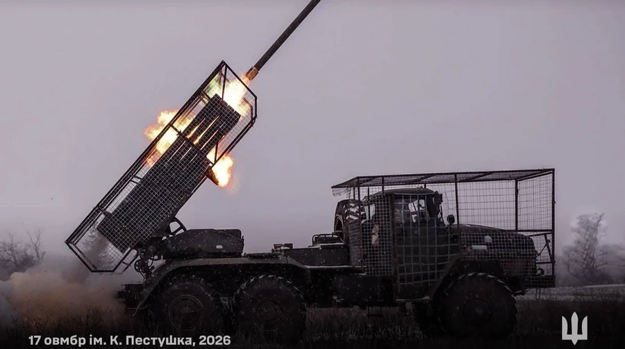 Russia loses 990 soldiers over past day