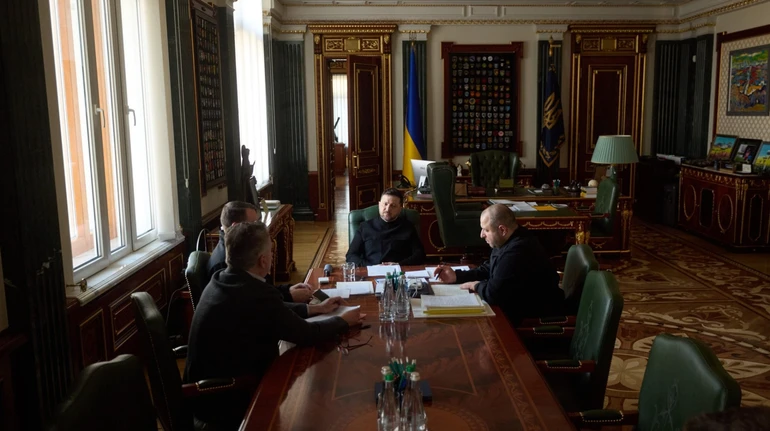 Зеленський заслухав переговорників: Команда доповіла про те, що реально звучало у Флориді