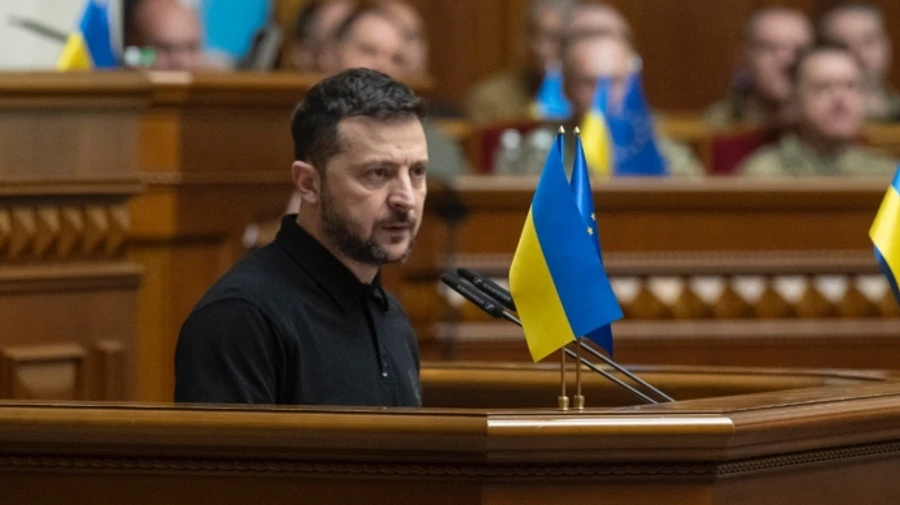 Зеленский поручил украинскому ОПК произвести три тысячи крылатых ракет в 2025 году