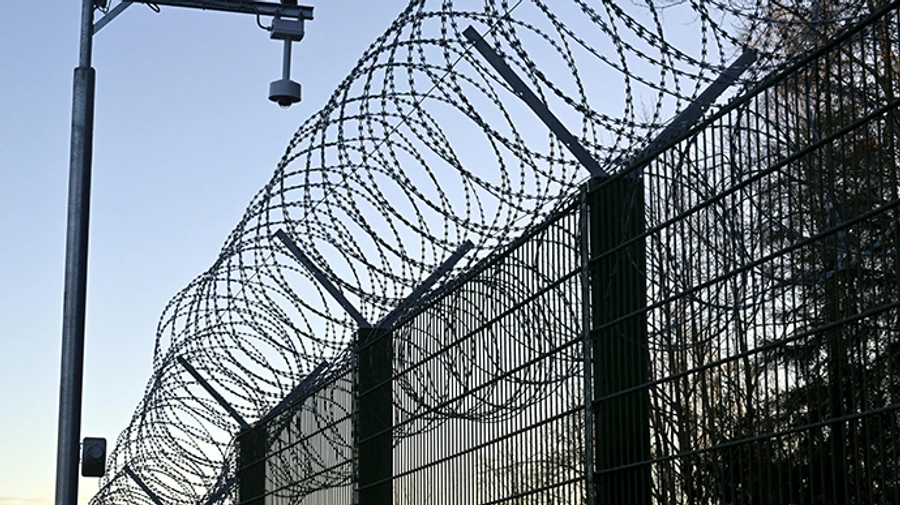 Финляндия направила военных к границе с Россией из-за наплыва мигрантов