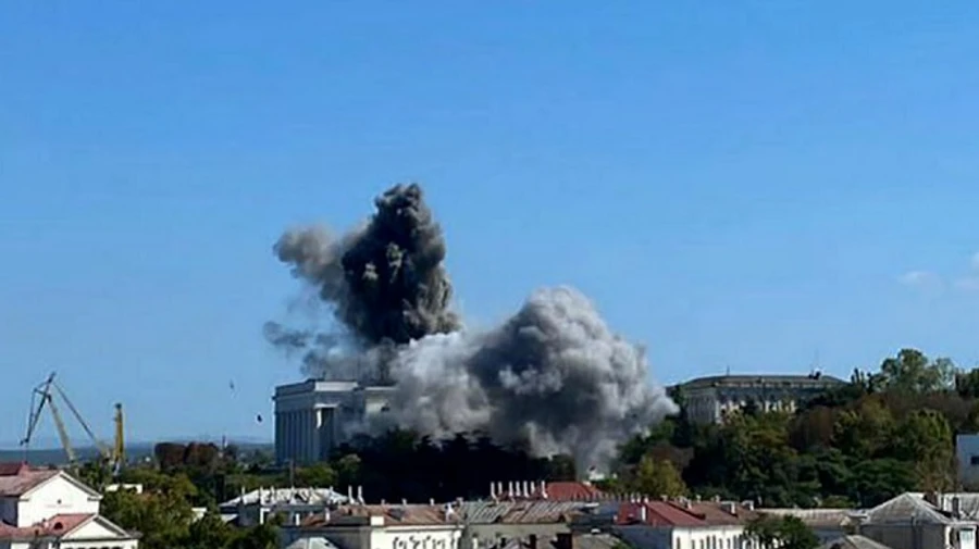 Появилась новая спутниковая фотография штаба Черноморского флота России после удара 