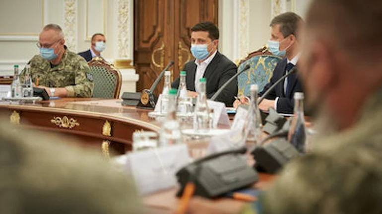 Подкаст Ок і шо?: Пригоди закону про державну службу та військово-цивільні адміністрації в безвладних містах