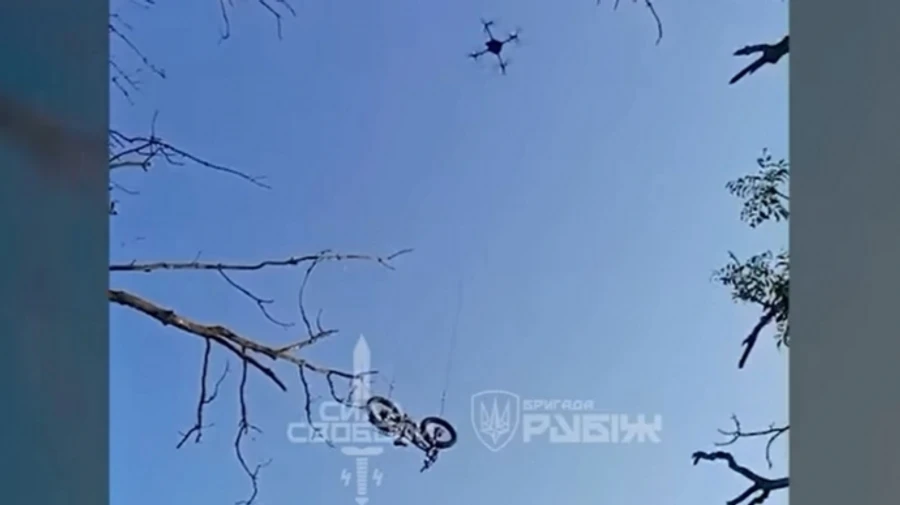 Drone from Rubizh Brigade delivers bike to save lone wounded soldier on Siversk front – video