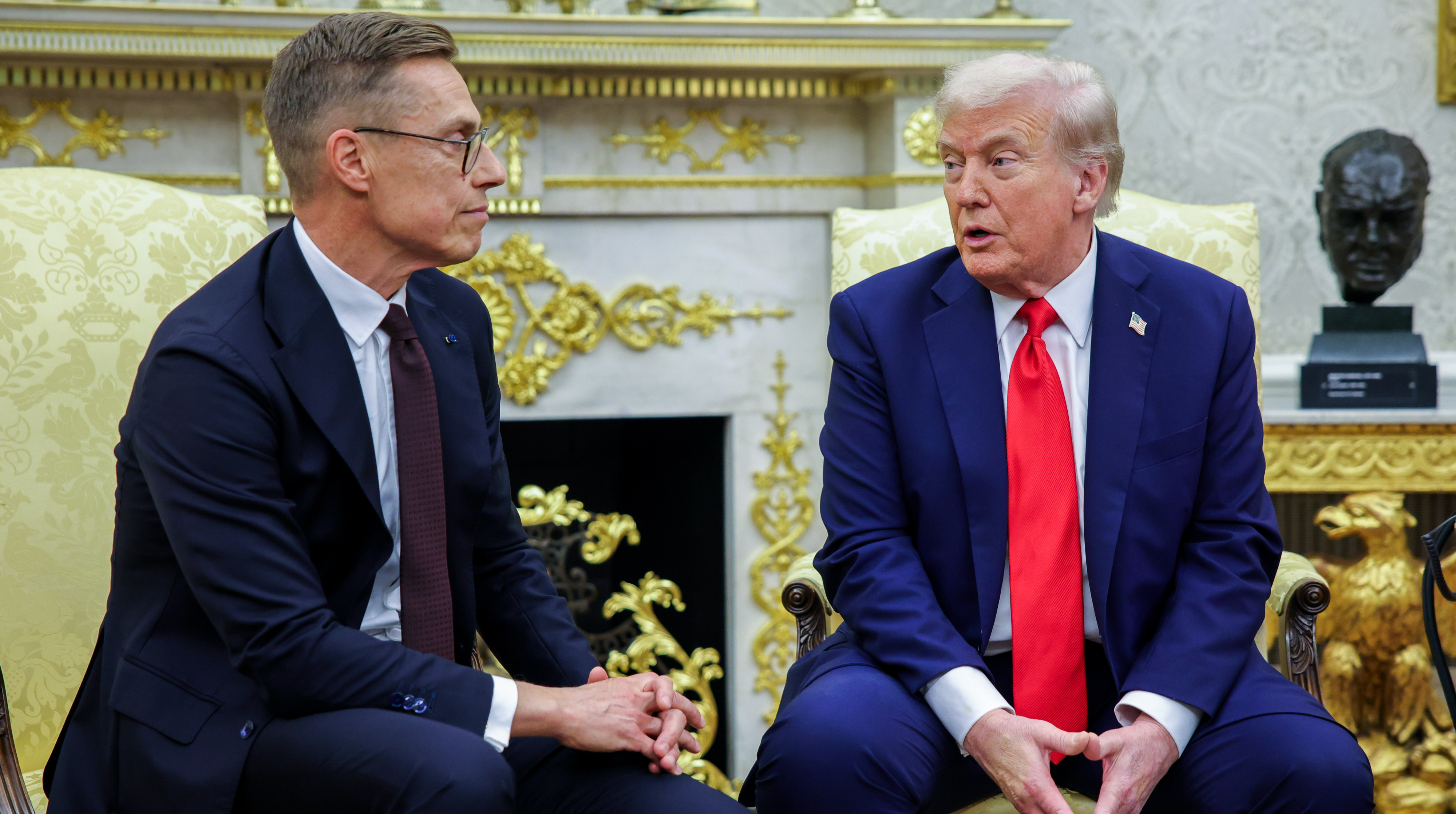Trump does not think Putin will attack Finland, but agree to defend her thumbnail