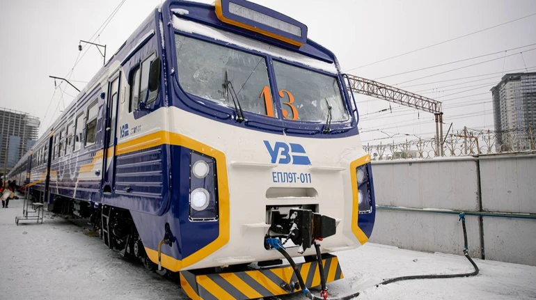 В Украине из-за опасности и перебоев напряжения задерживаются ряд пригородных поездов