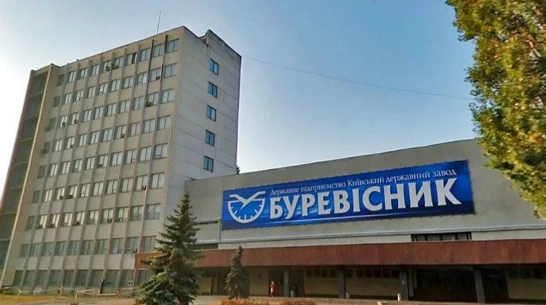 Резали завод на металлолом: любитель элитных авто, бывший руководитель Буревестника получил новые подозрения