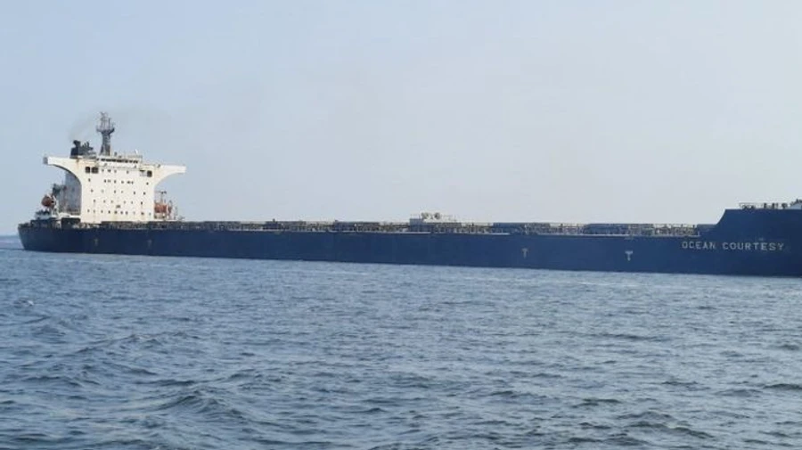 Ще два заблокованих через війну судна вийшли з українського порту