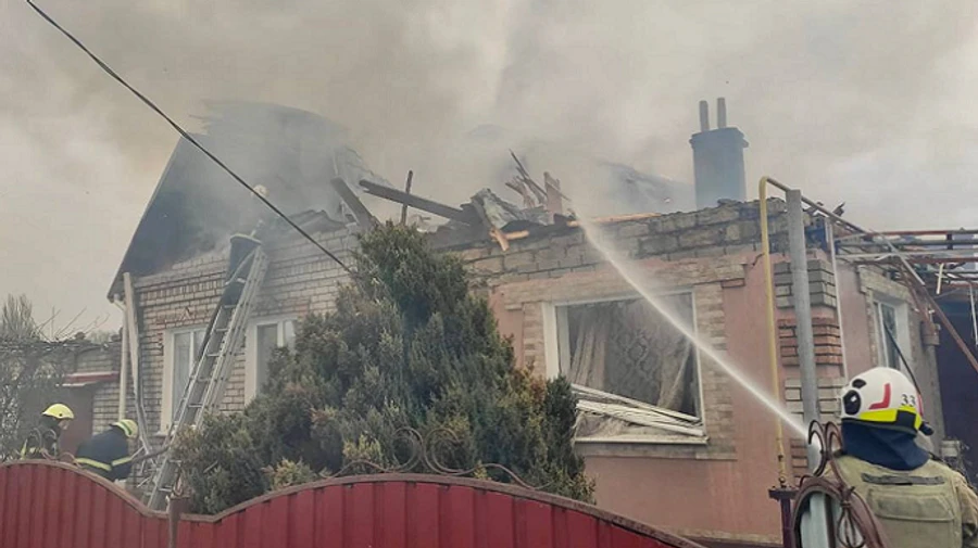 Russian morning attack on Nikopol district with use of Grad multiple rocket launchers: people wounded, power lines damaged