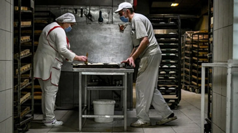 Подалі від війни. Як евакуювати бізнес на захід