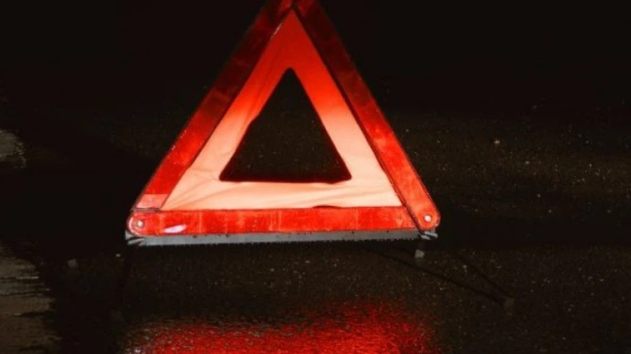 Поліцейський врізався у Таврію, двоє людей загинули