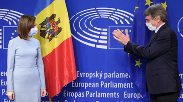 Шлях до поразки росіян: що змінять дострокові вибори у Молдові