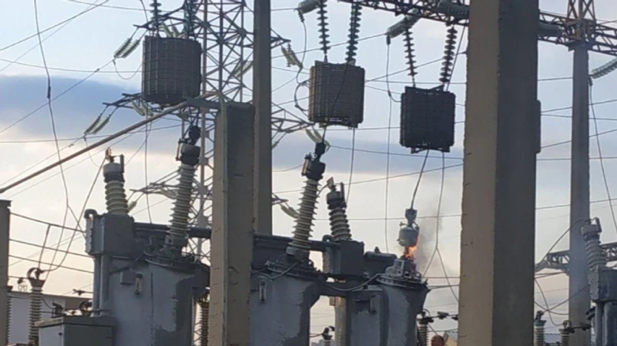 В трех районах Киева пропал свет из-за аварии