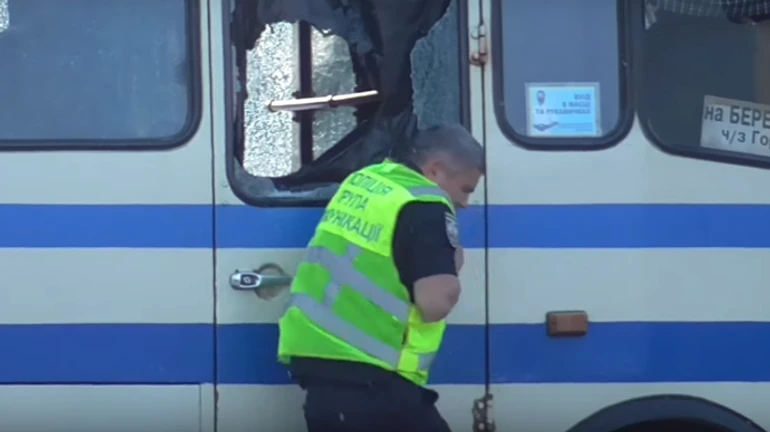 Терорист відповів пострілом на спробу поліцейського звільнити дитину – ЗМІ